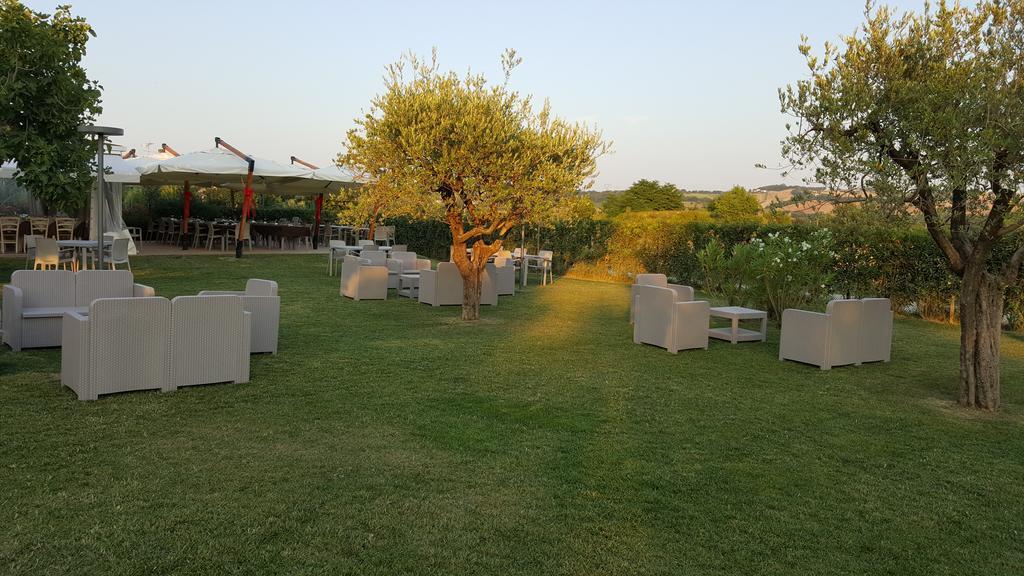 Locanda Borgognina Lucrezia Екстериор снимка