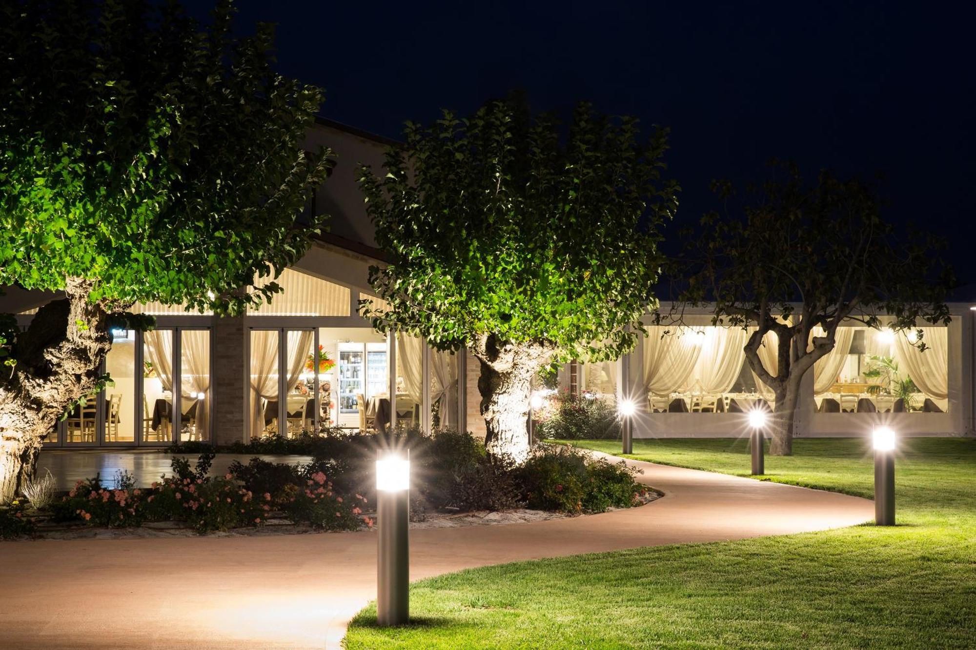 Locanda Borgognina Lucrezia Екстериор снимка
