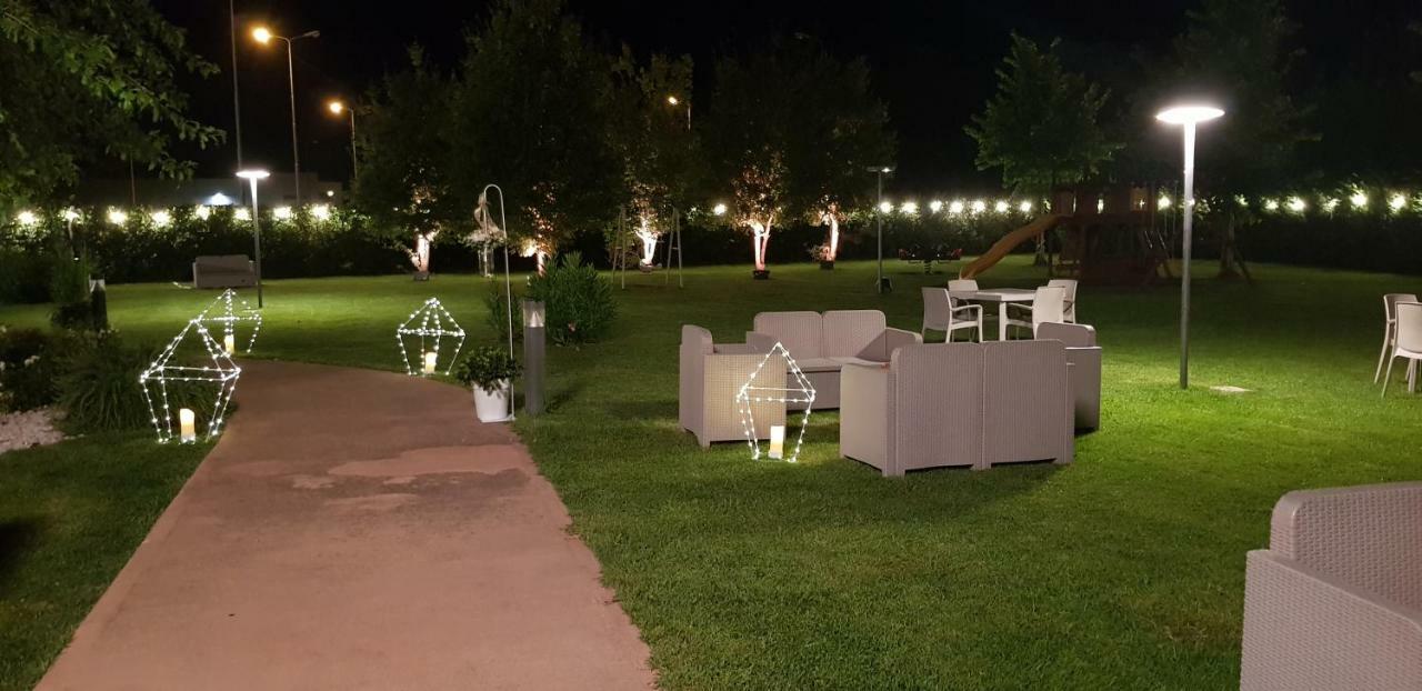 Locanda Borgognina Lucrezia Екстериор снимка