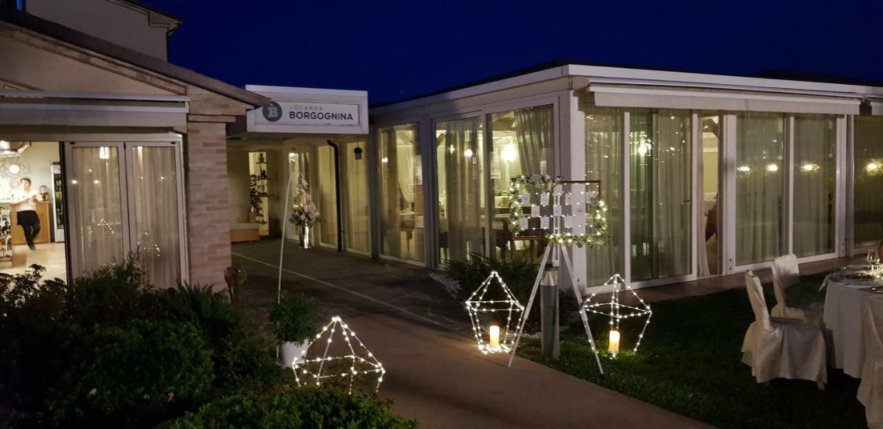 Locanda Borgognina Lucrezia Екстериор снимка