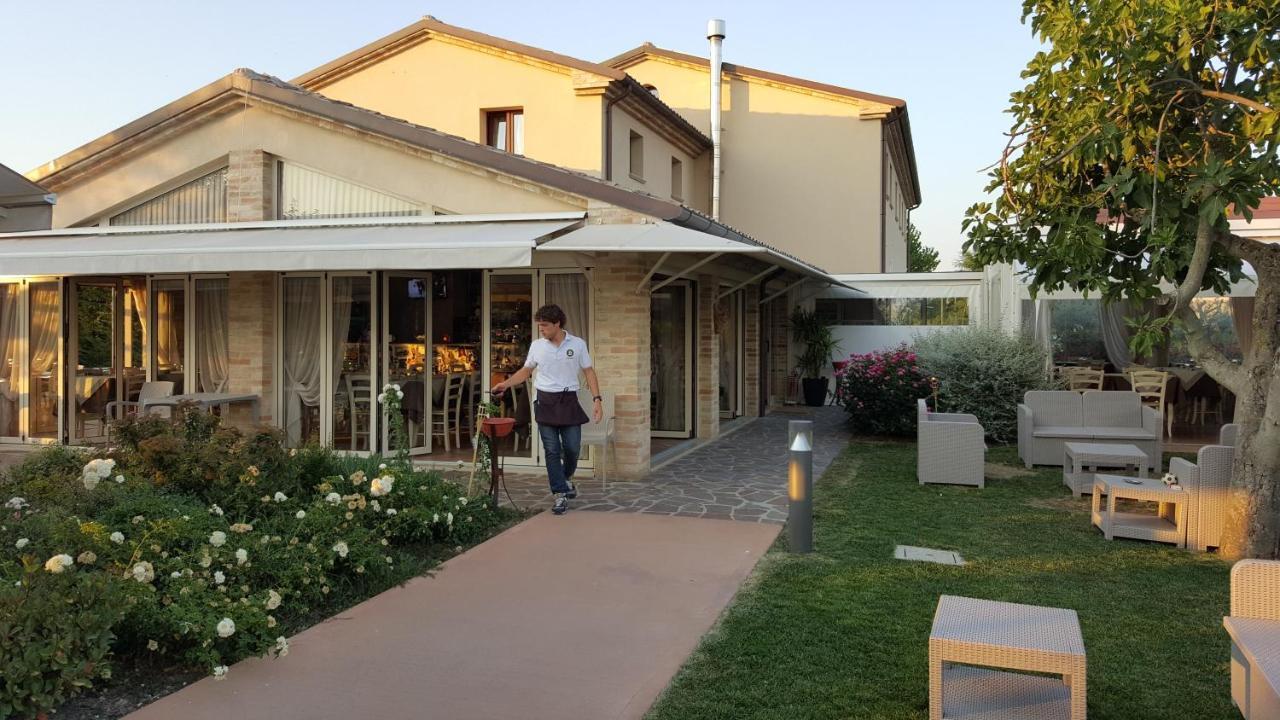 Locanda Borgognina Lucrezia Екстериор снимка